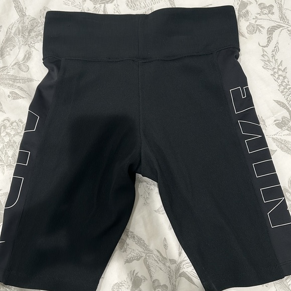 Nike shorts. Above the knee and high waisted. - Picture 2 of 4